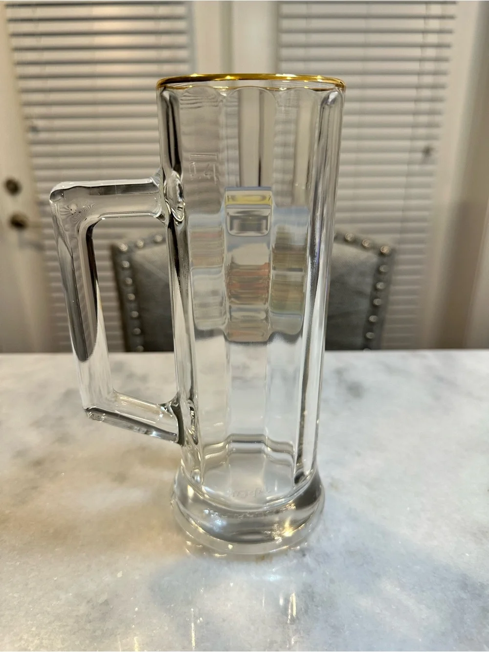 Vintage Munchen Landmarks Beer Mug Stein with Metallic Gold Rim, 16oz